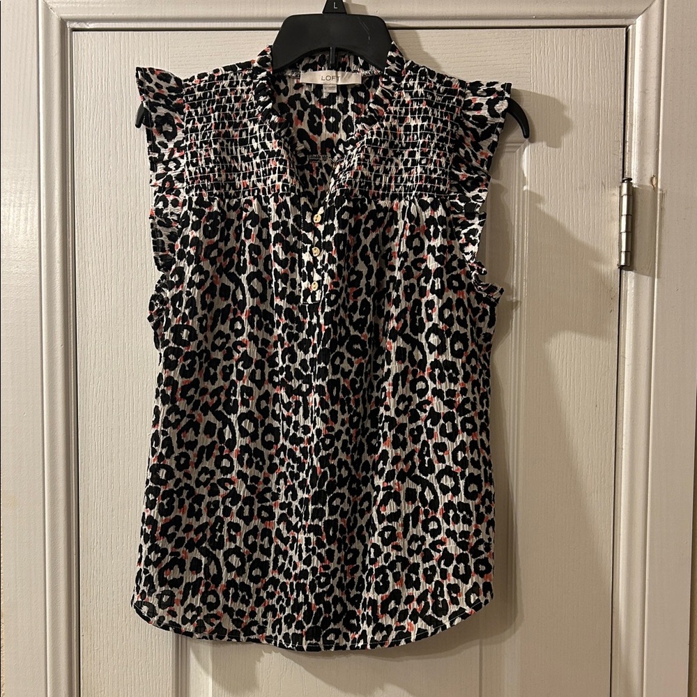 LOFT Women's Black and Pink Leopard Print Top-M